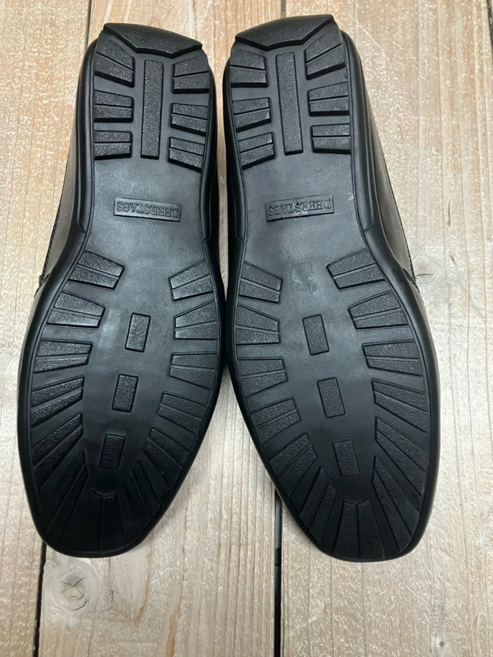 Deer Stags Black Leather Slip-On Loafer